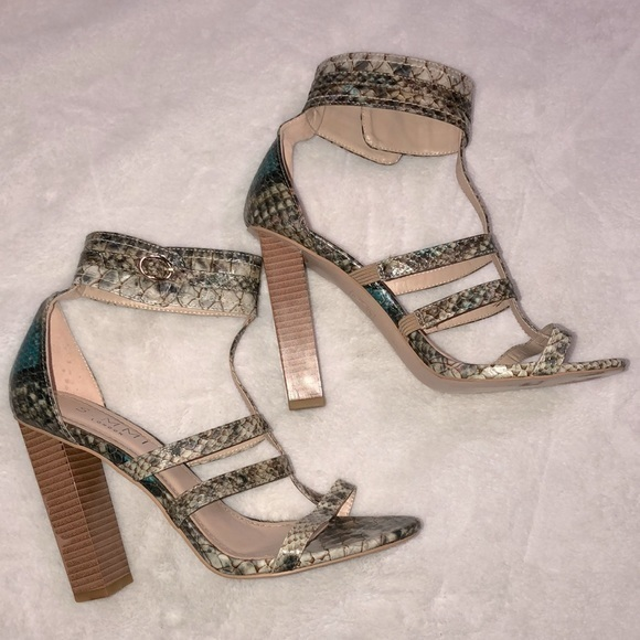 Simmi‎ London Turquoise Snake Print T-Bar Strappy Block Heel - Picture 1 of 6